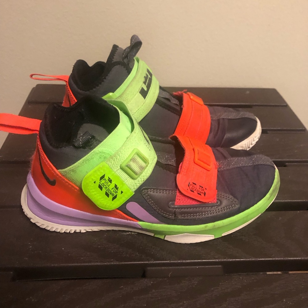 Nike LeBron James
